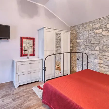 Perci Holiday home *